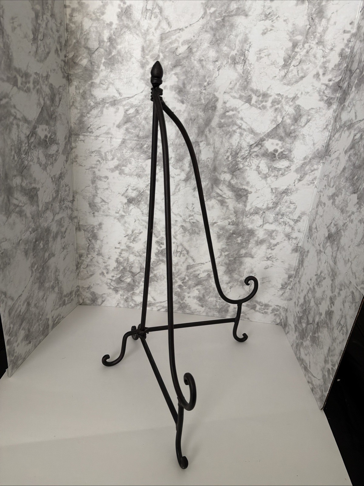 Easel Heavy Duty Large Iron Table Display 20" High