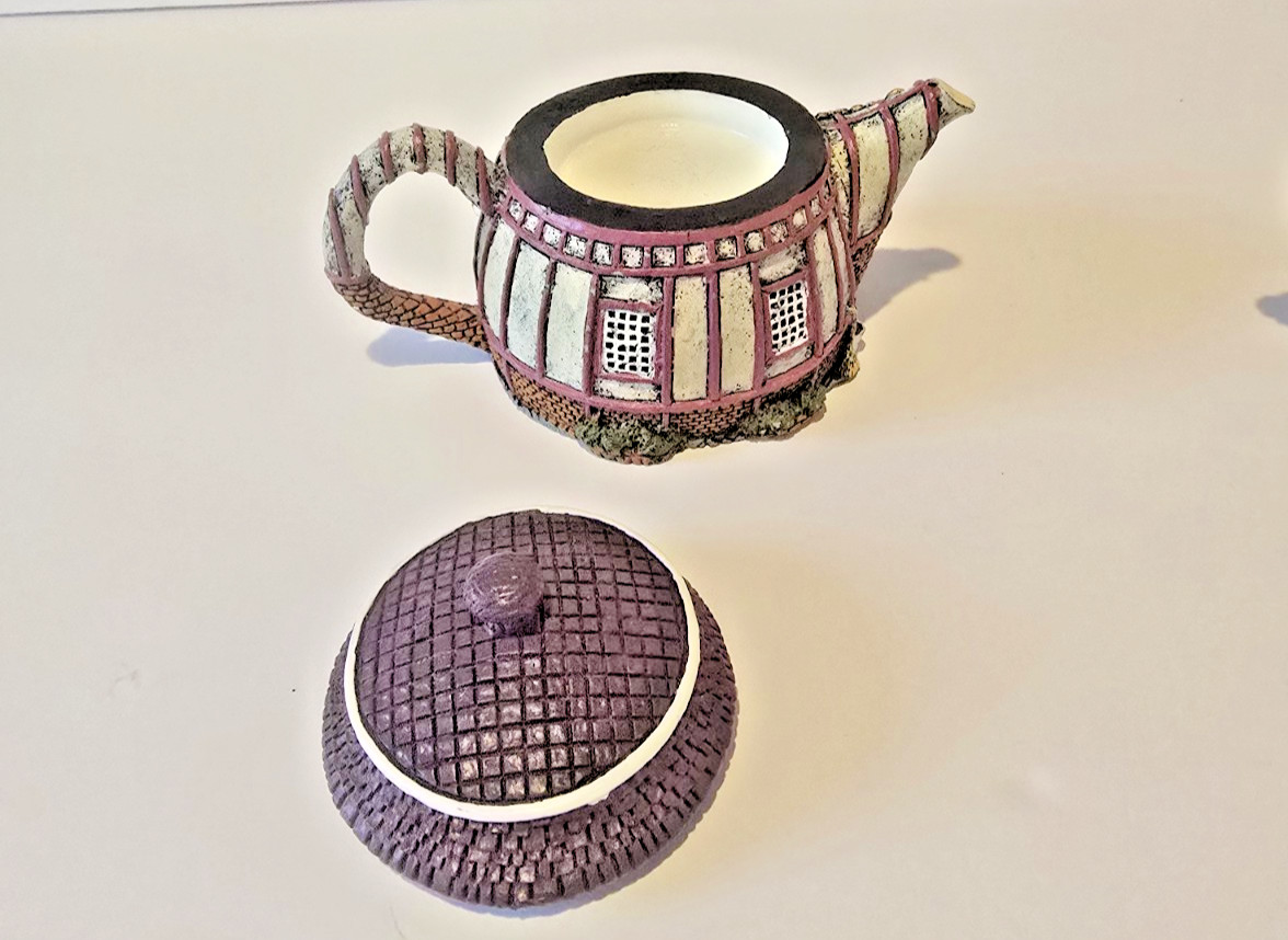 Hometown Teapot Cottages Hardware Store Miniature Tea Pot