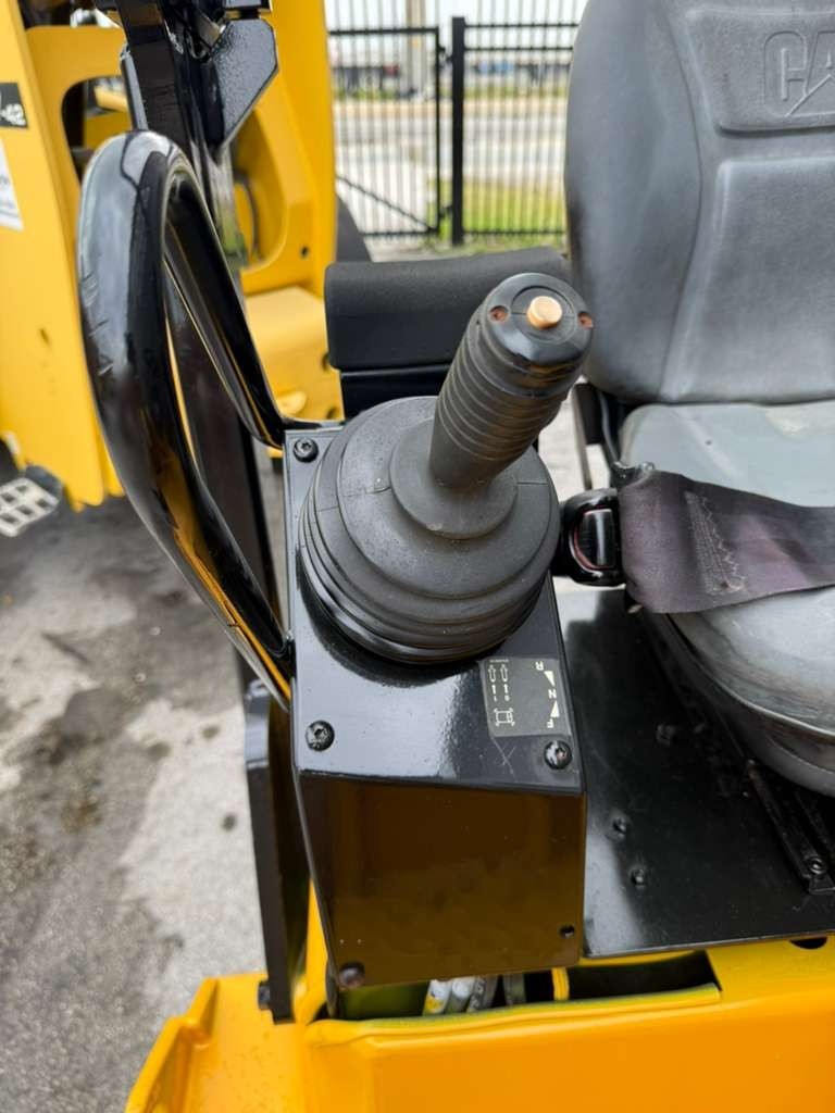 2012 Caterpillar CB24 Double Drum Vibratory Roller – Diesel – Low Hours