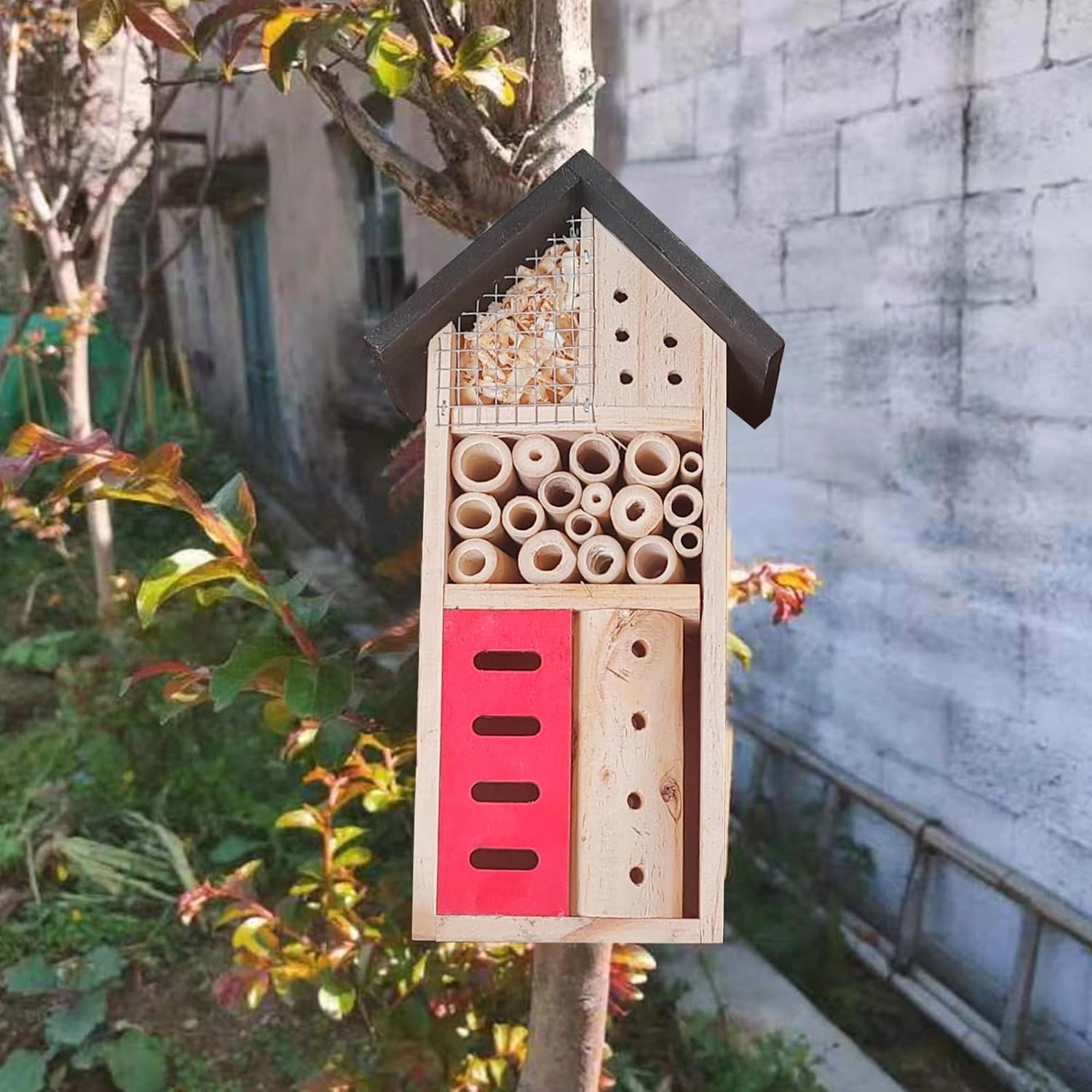 Insect Hotel Hanging Bee House Wooden Insect House, Natural Habitat for Benefici