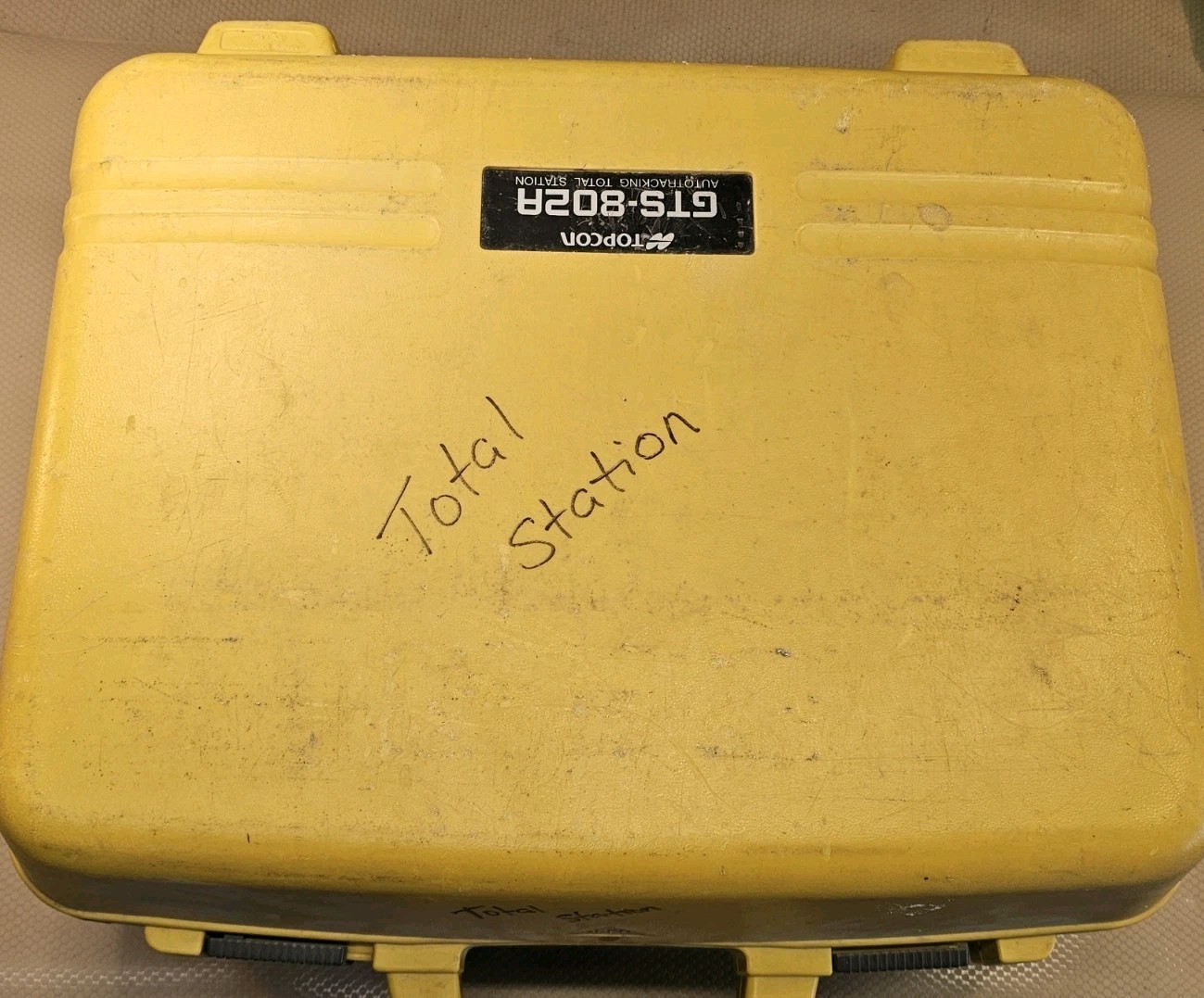 Topcon GTS-802A Robotic Total Station For Surveying Full Set Level Case Charger