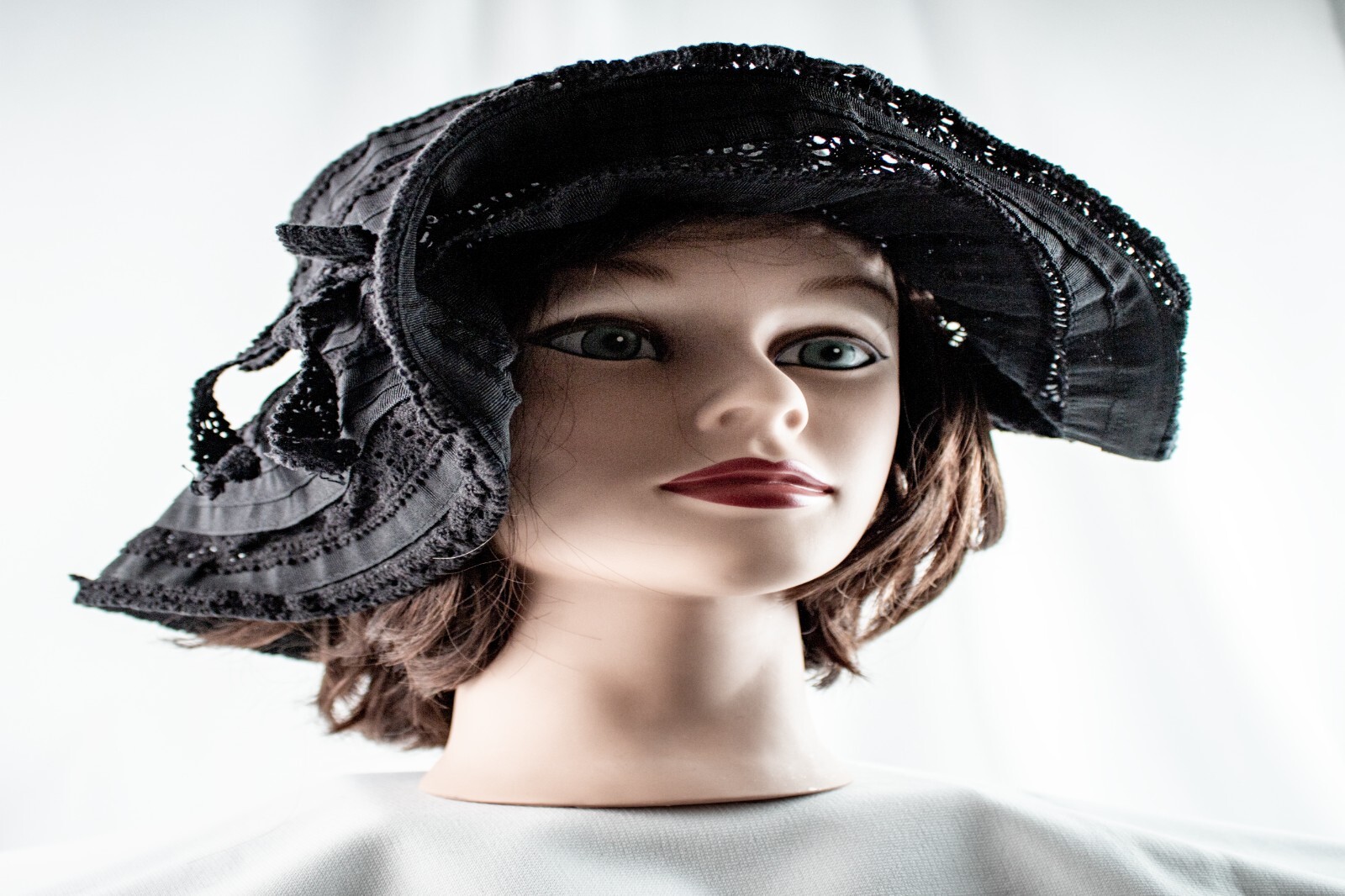 1950's Vintage Black Lace Cotton Women Floppy Bucket Hat Size M 7.1/8
