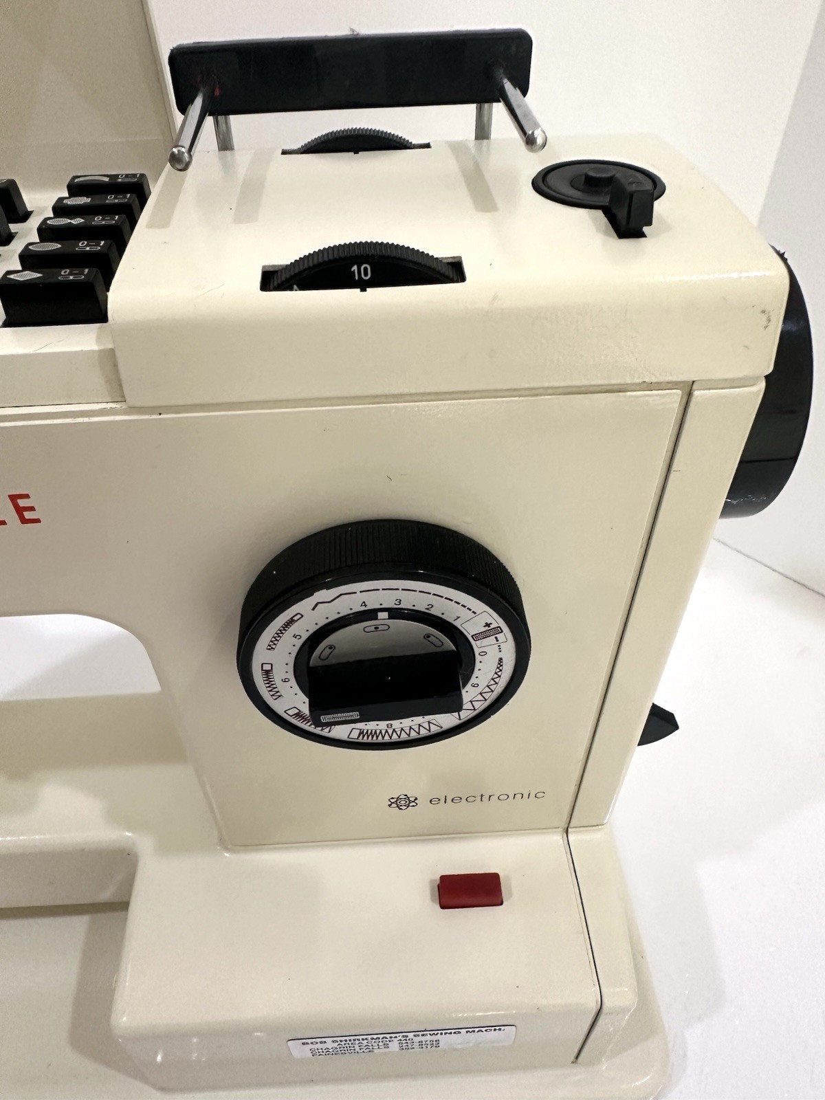 Pfaff Heavy Duty MetalSewing Machine 1222-E No Pedal or Cord -Parts Untested