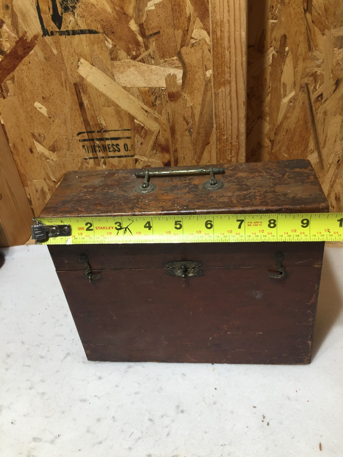 Antique Circa 1930s Hand Made Wood Chest 10" X 8" X 4" Top Compartment Lock