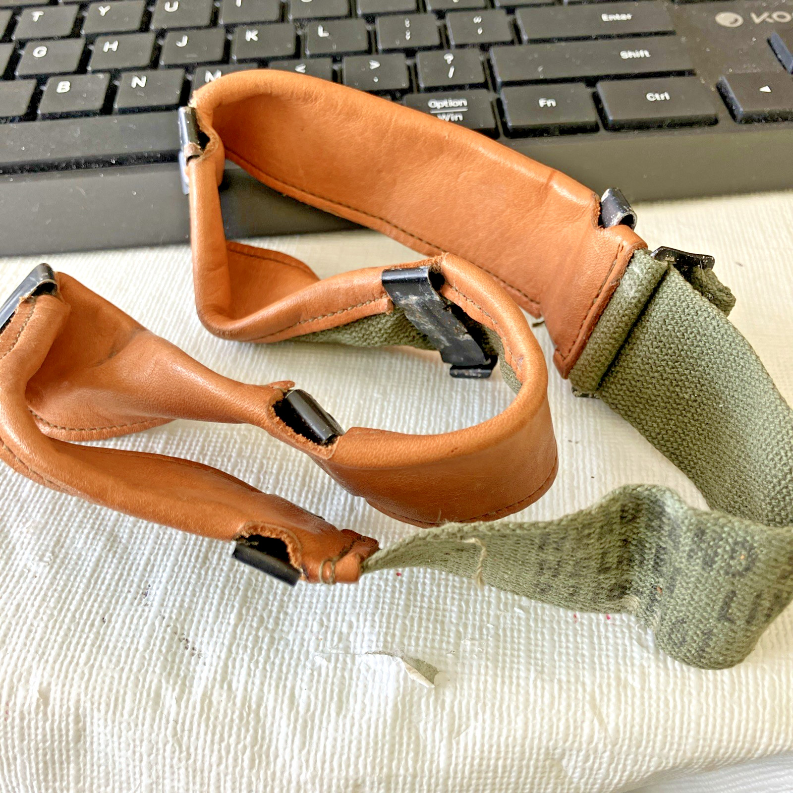 VERY NICE 1961 DATED HELMET LINER SWEATBAND usmc usn usaf airborne special