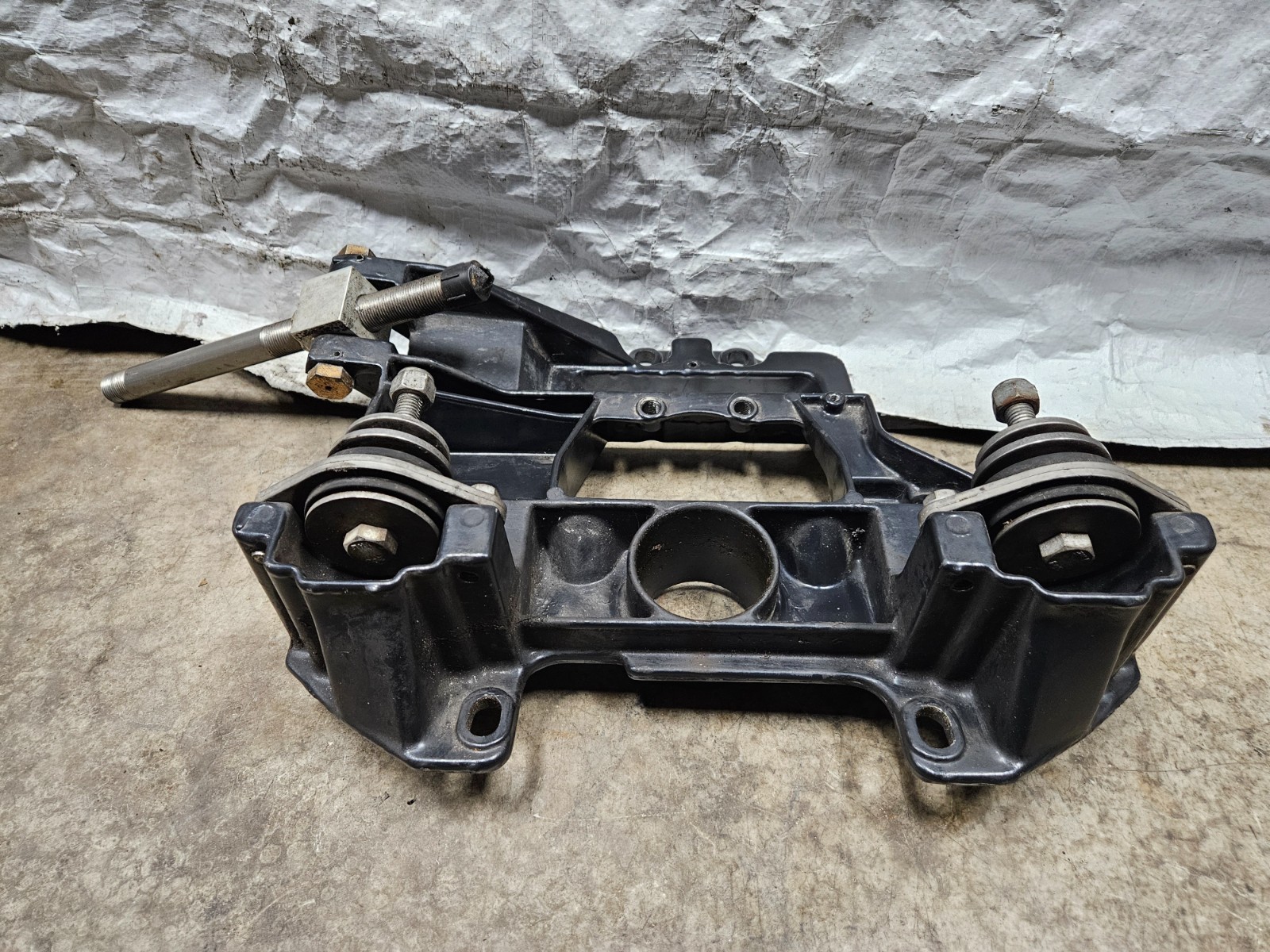 OMC Cobra Volvo SX 5.0 Out Drive Inner Transom Plate Mount 3868030 3652273