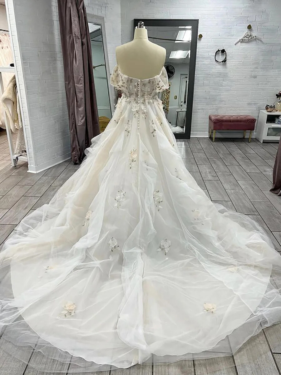 3D Flowers Applique Lace A-Line Wedding Dresses Off Shoulder Ruffles Bridal Gown