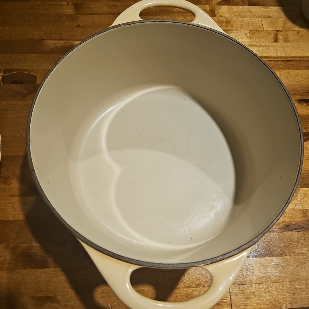 Vintage Cousances 22 Dutch Oven Beige 3.5 Quart Made in France Le Creuset