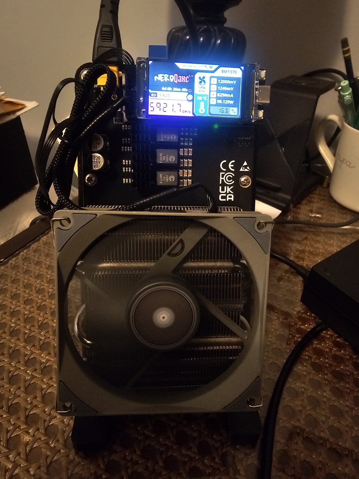 New Nerdqaxe++ Rev6. 1 Bitcoin Miner SHA-256 Crypto Miner with PSU US Stock