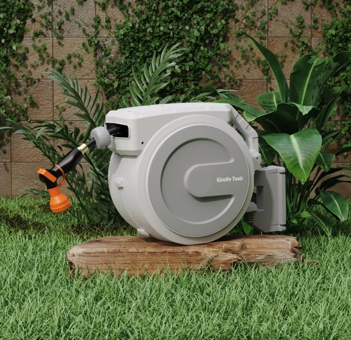 Giraffe Tools Retractable Garden Hose Reel Wall Mounted 130 ft