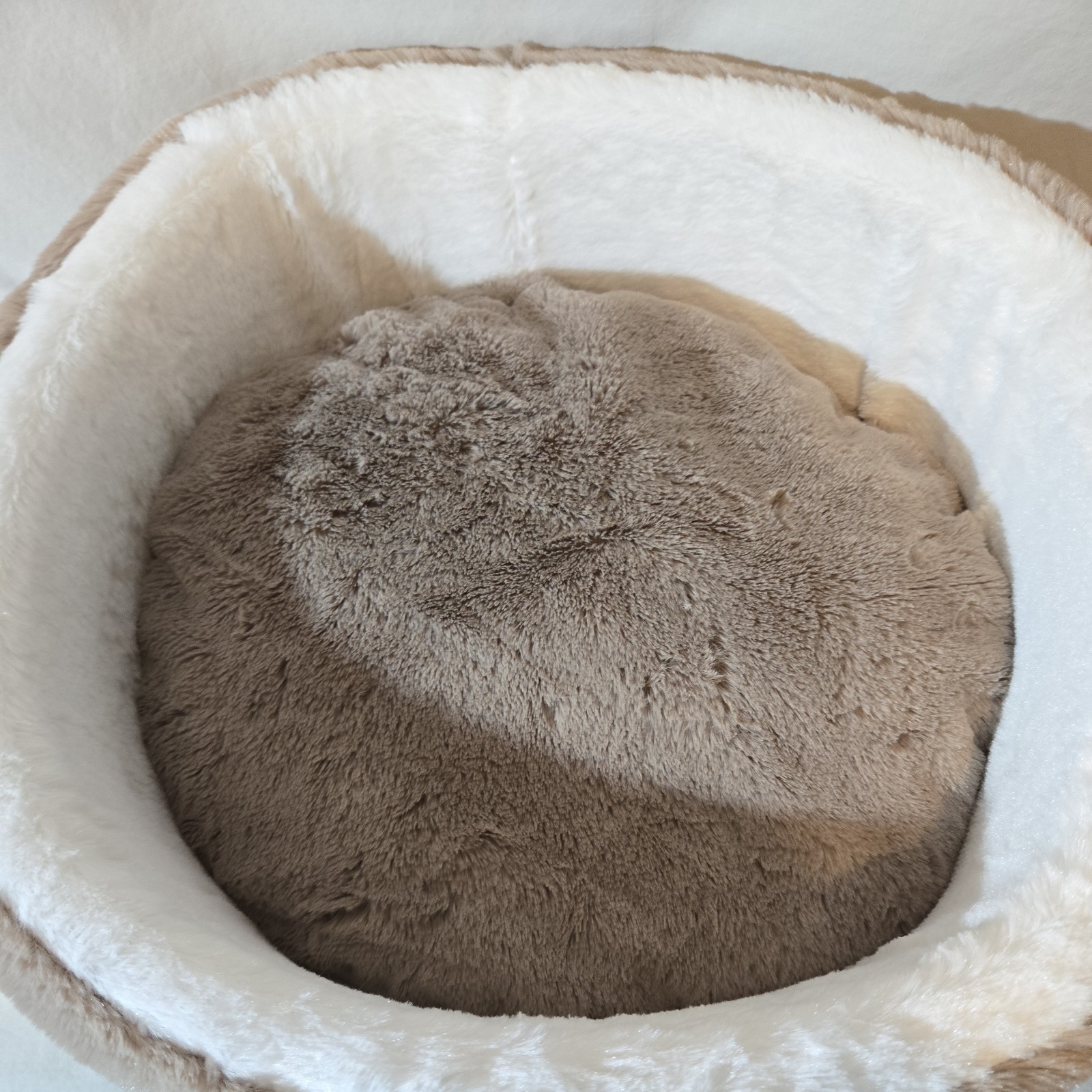 NWT Pusheen Cat Bed Mini Christmas Throw Blanket Cuddler Pet Holiday Culturefly