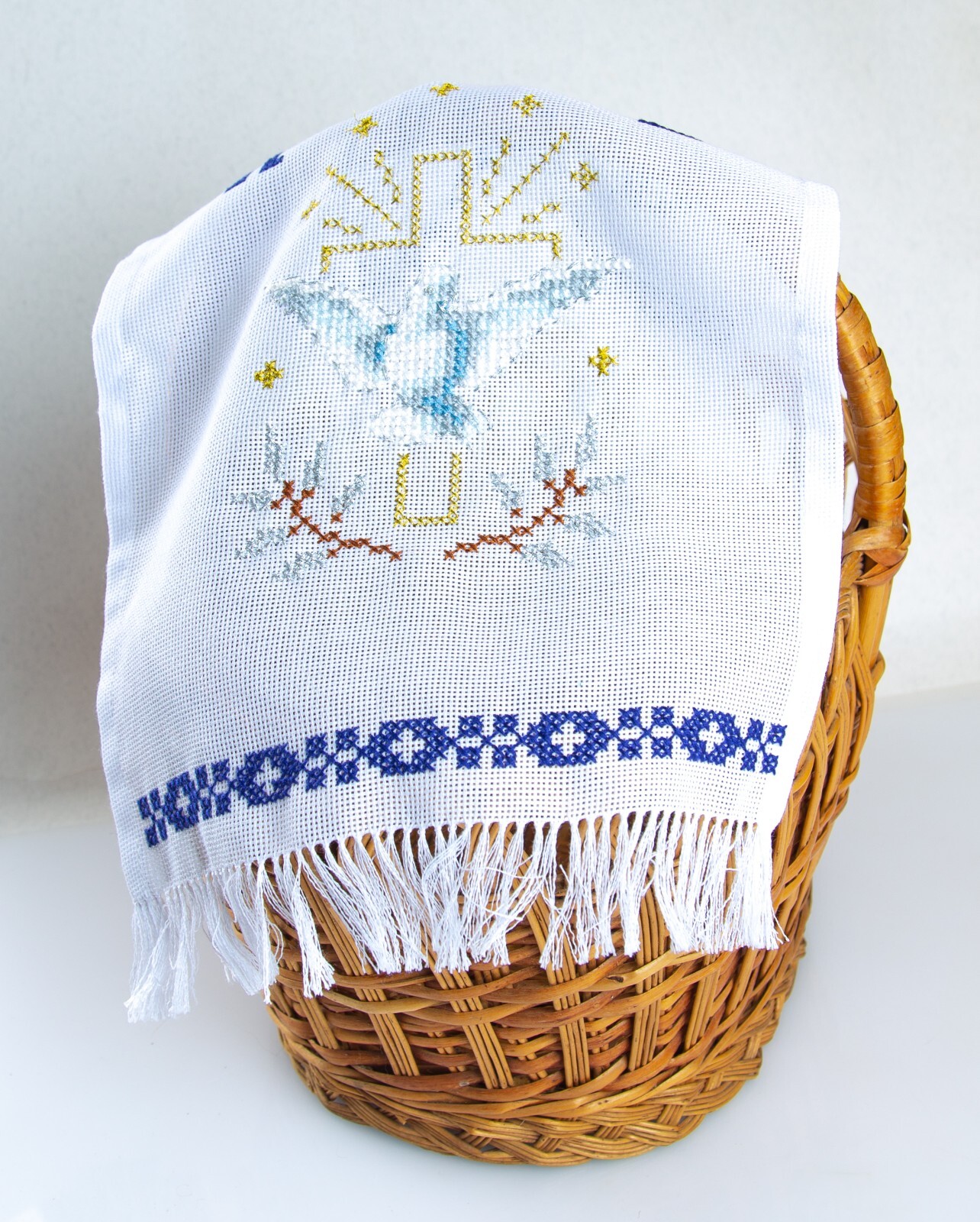 Easter basket napkin Ukrainian RUSHNYK Hand Embroidery pigeon willow 26x35cm
