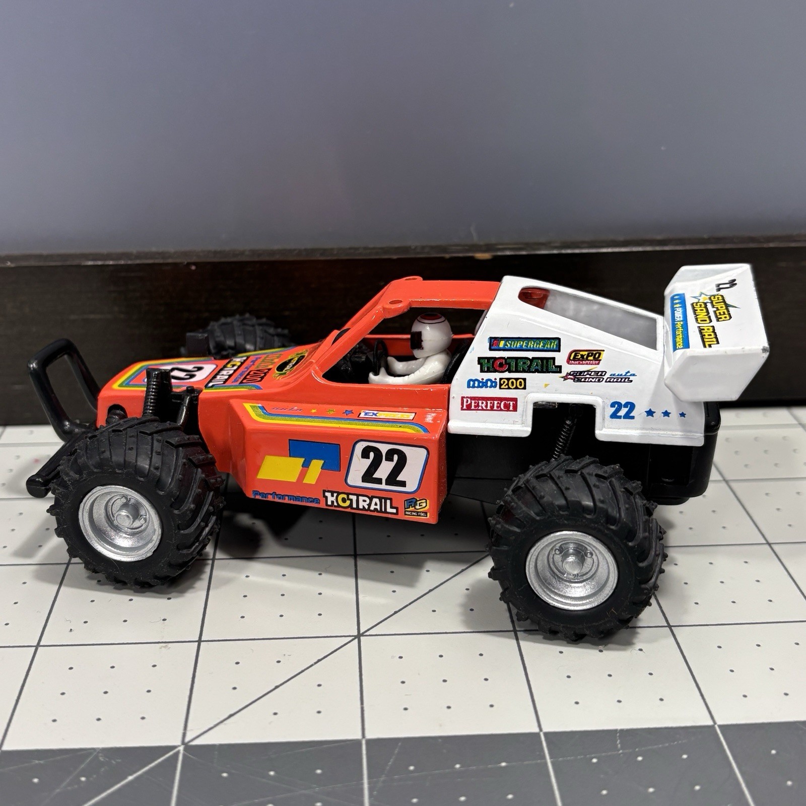 Racer Pullback Diecast Buggy Vehicle #22 HotRail Performance Kinsfun Toy 2014