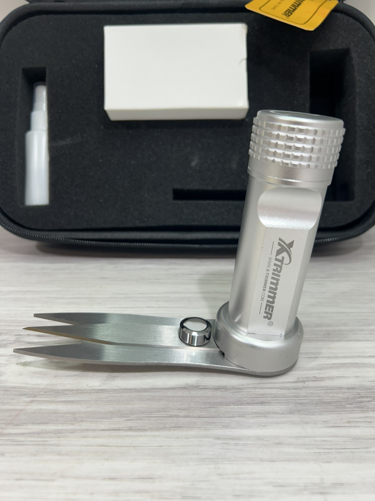 X-Trimmer - Wireless Electric Bud Trimmer Scissors, Wet or Dry Hydroponic Plants