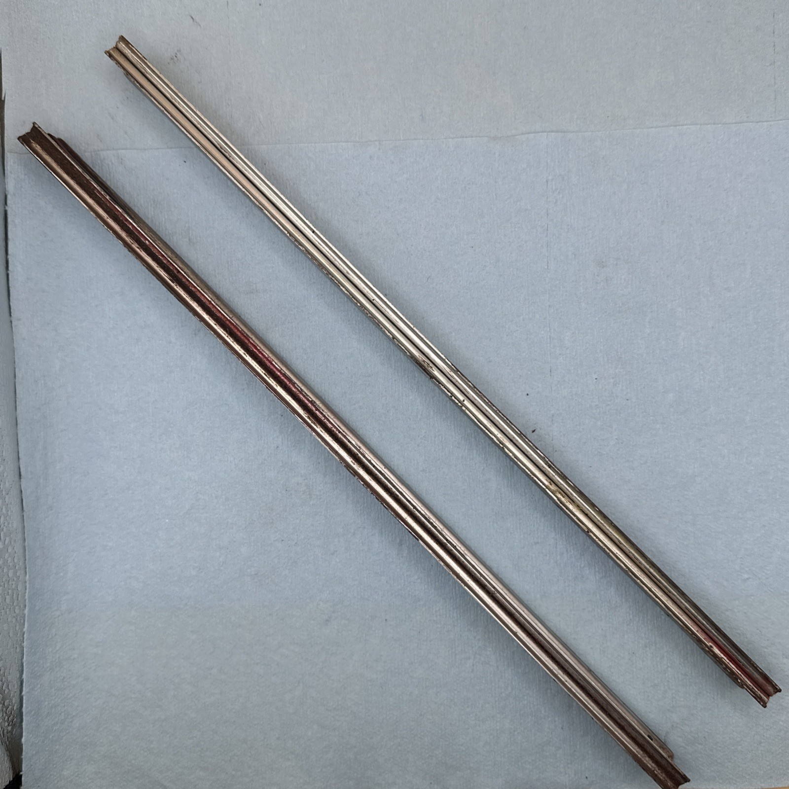 2x Cornwell Toolbox Drawer Slides W/ Clips 14-3/4” Long 1-5/8” Tall 3/8” Wide