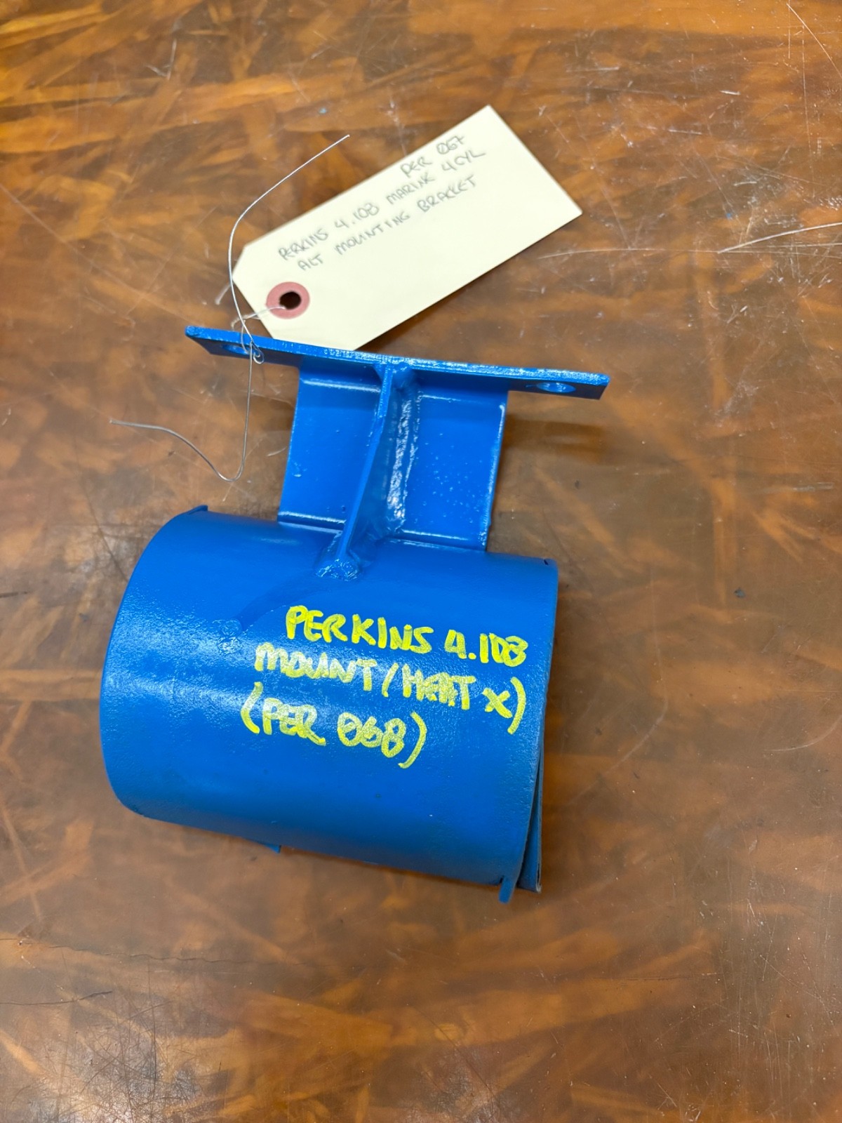 PERKINS 4.108 MARINE 4CYL ENGINE MOUNT FOR HEAT EXCHANGER