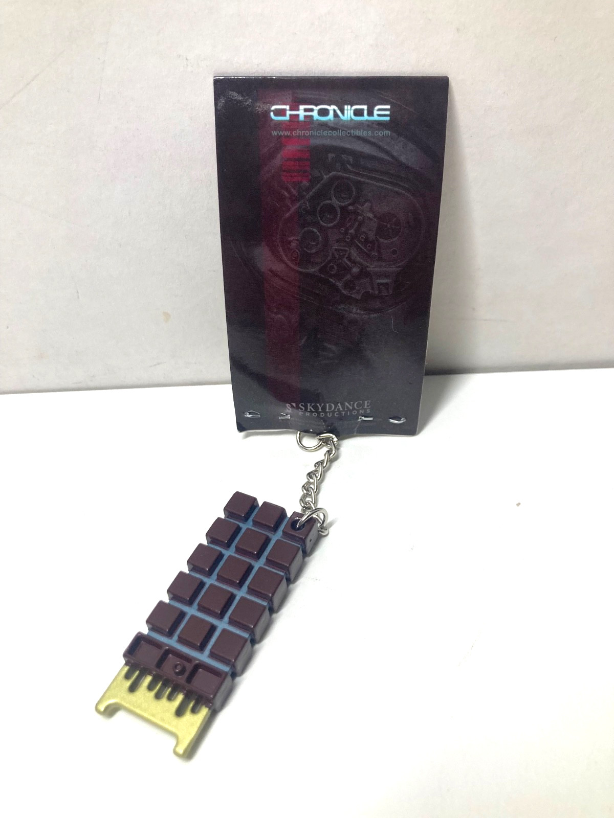 TERMINATOR Genisys BRAIN CHIP KEYCHAIN Chronicle Collectibles
