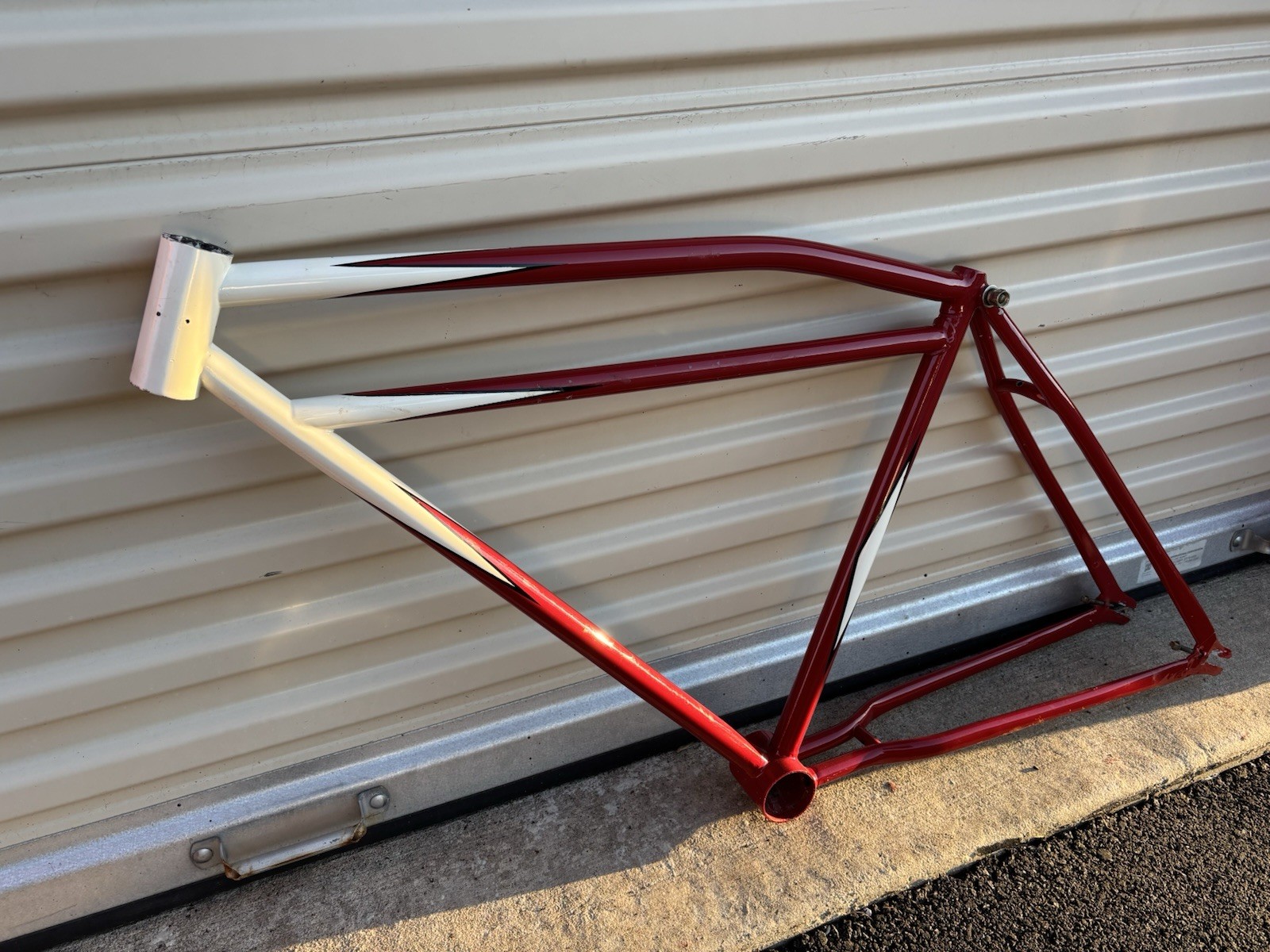 ANTIQUE 1920'S CIRCA UNIDENTIFIED 28" RESTORED MOTORBIKE BICYCLE FRAME SET