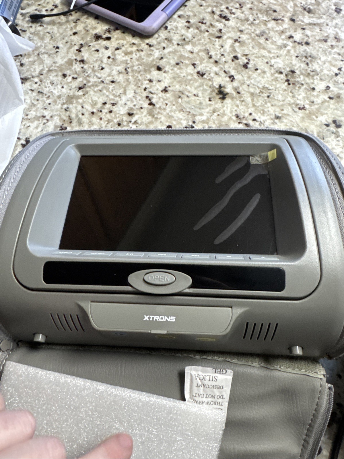 2 XTRON 7” Headrest HD TV Monitors With DVD Players USB/SD For UNIVERSAL Works