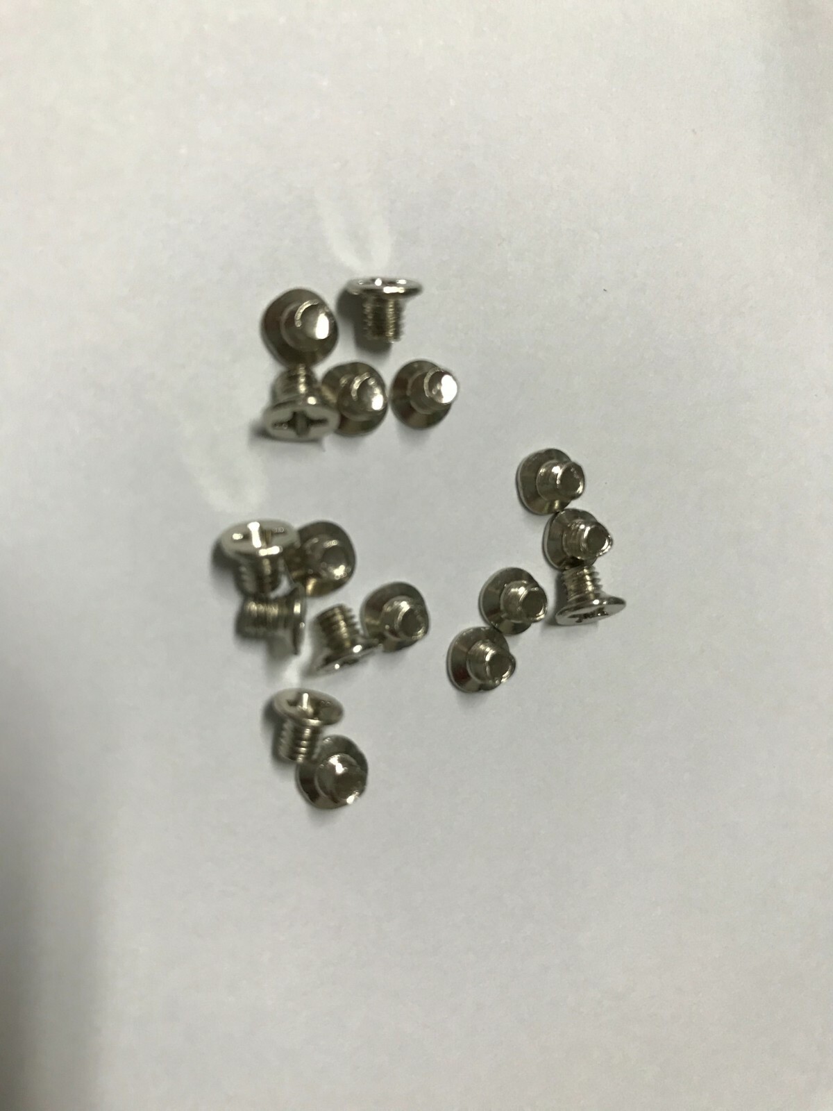 3.5 Hard Drive Mounting Screws For Desktop Computer Lot of 16