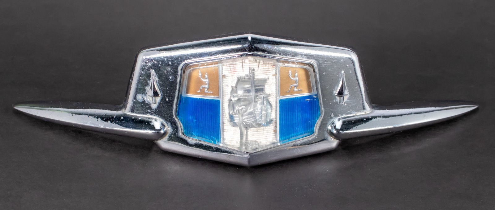 1951 Plymouth Cranbrook Cambridge & Concord Hood Emblem Part # 1335316