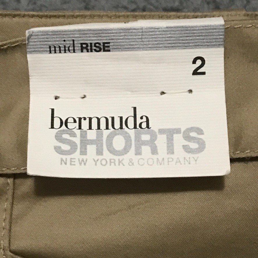 NYC Bermuda Shorts Women Size 2 Belted Cuffed Tan