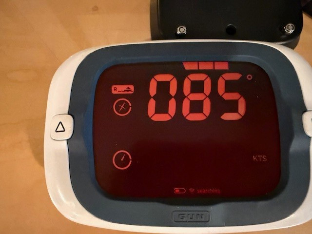 Velocitek ProStart GPS - White/Black with mast bracket from J105