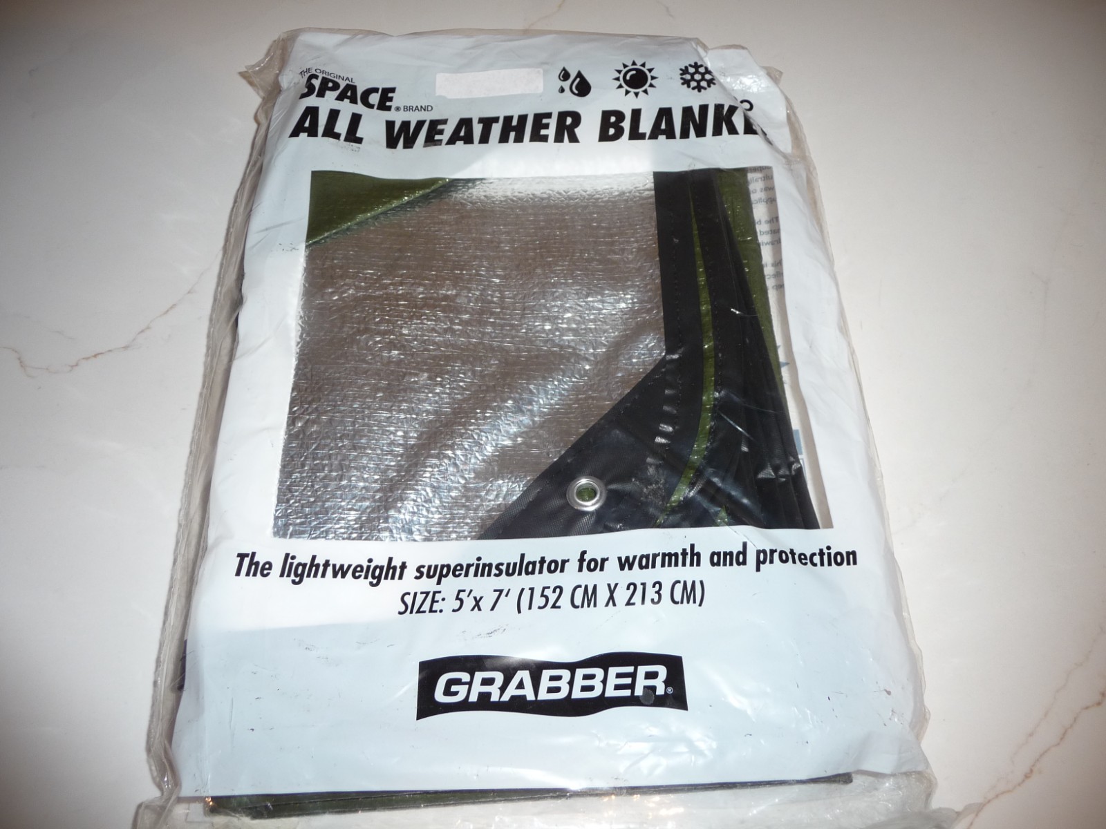NEW - GRABBER SPACE Brand ALL WEATHER BLANKET 5'x7' - FREE SHIPPING