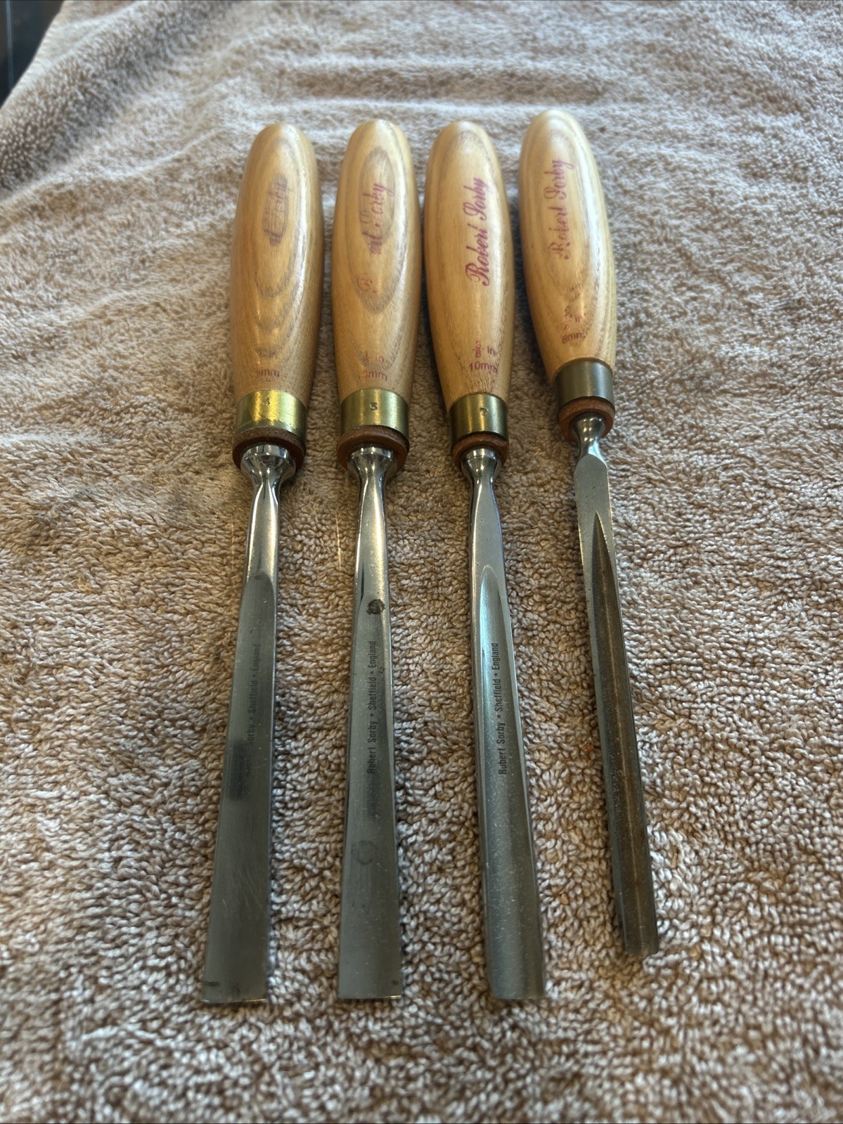 4 Robert Sorby Carving Gouges Including V Tool Very Nice Condition!
