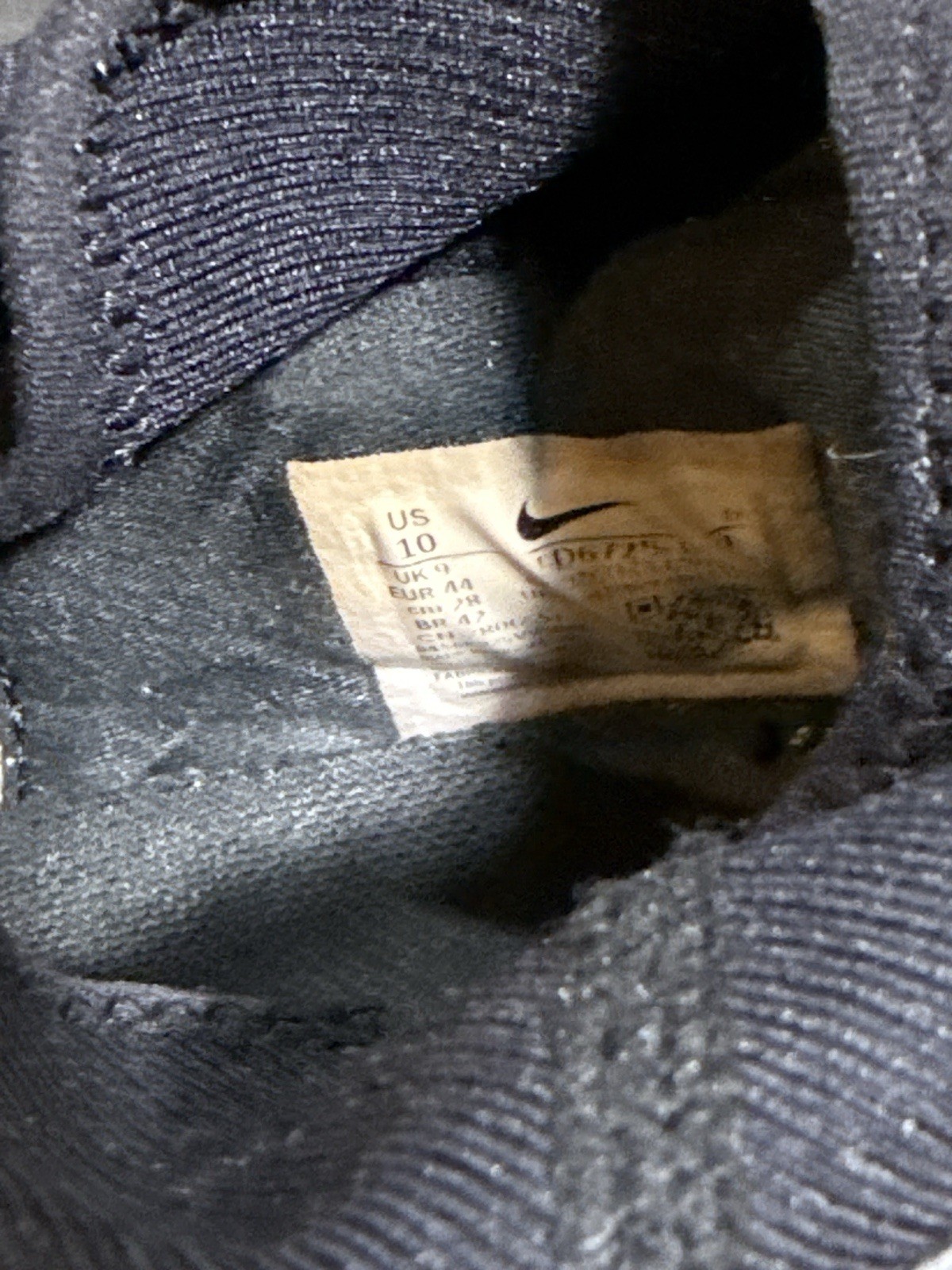 Nike Phantom Luna FG Soccer Cleats Black Gold Men’s 10