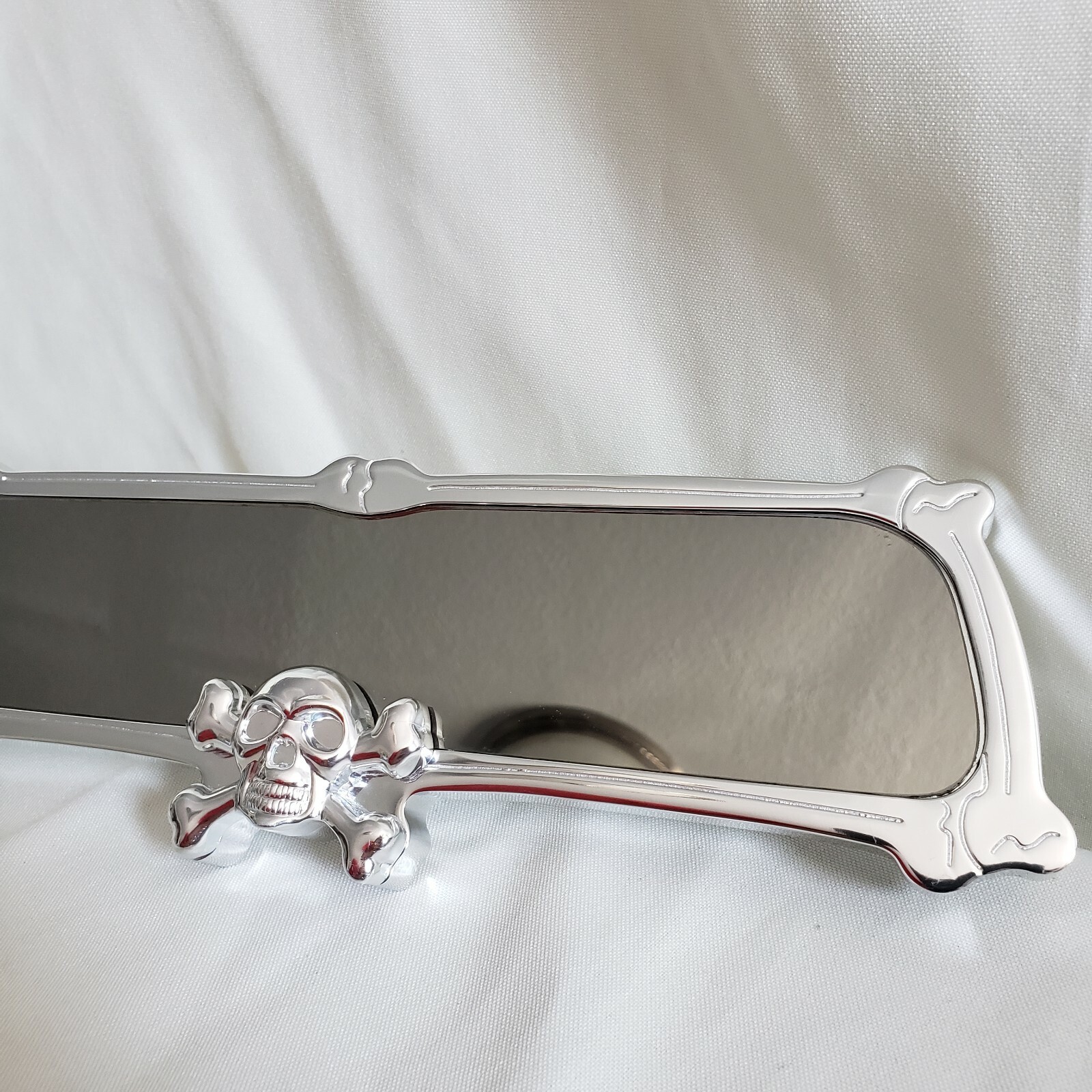 Aluminum Skull Rearview Mirror- Approx. 10"