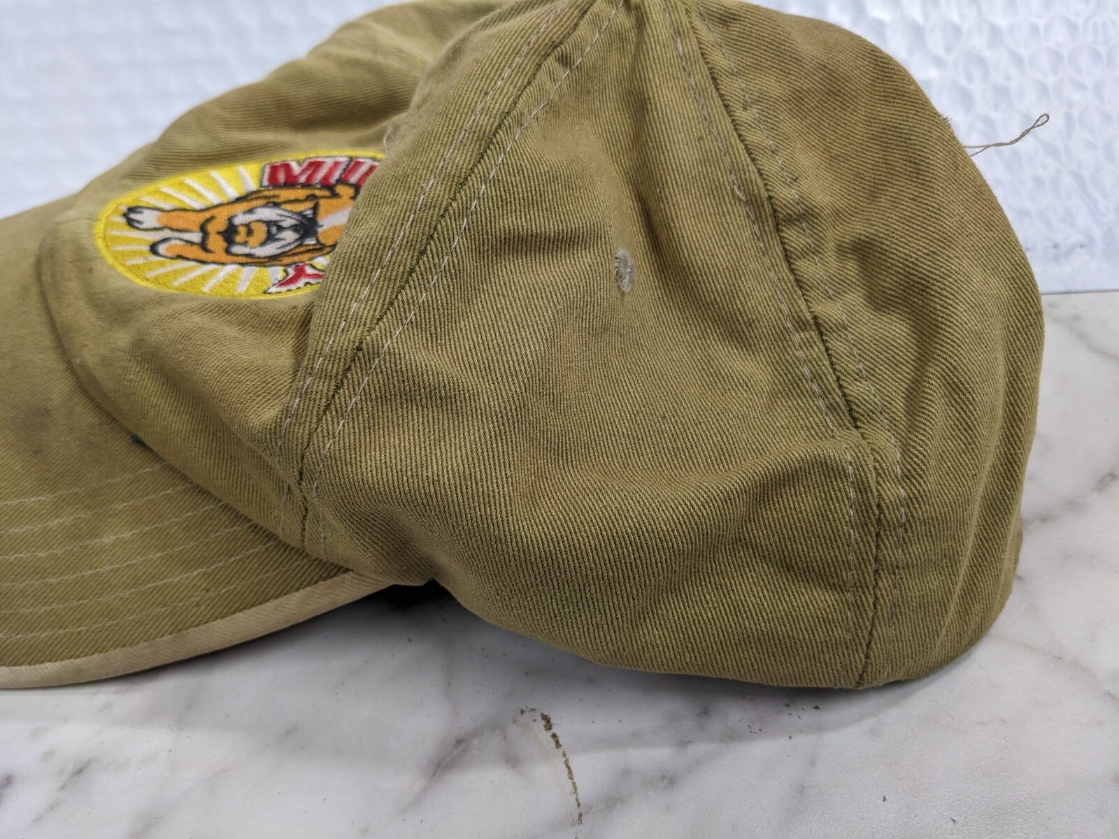 VINTAGE MUD PUPPY BULLDOG ADJUSTABLE HAT CAP USA TIBBAN MFG DAD MENS COMFORTABLE