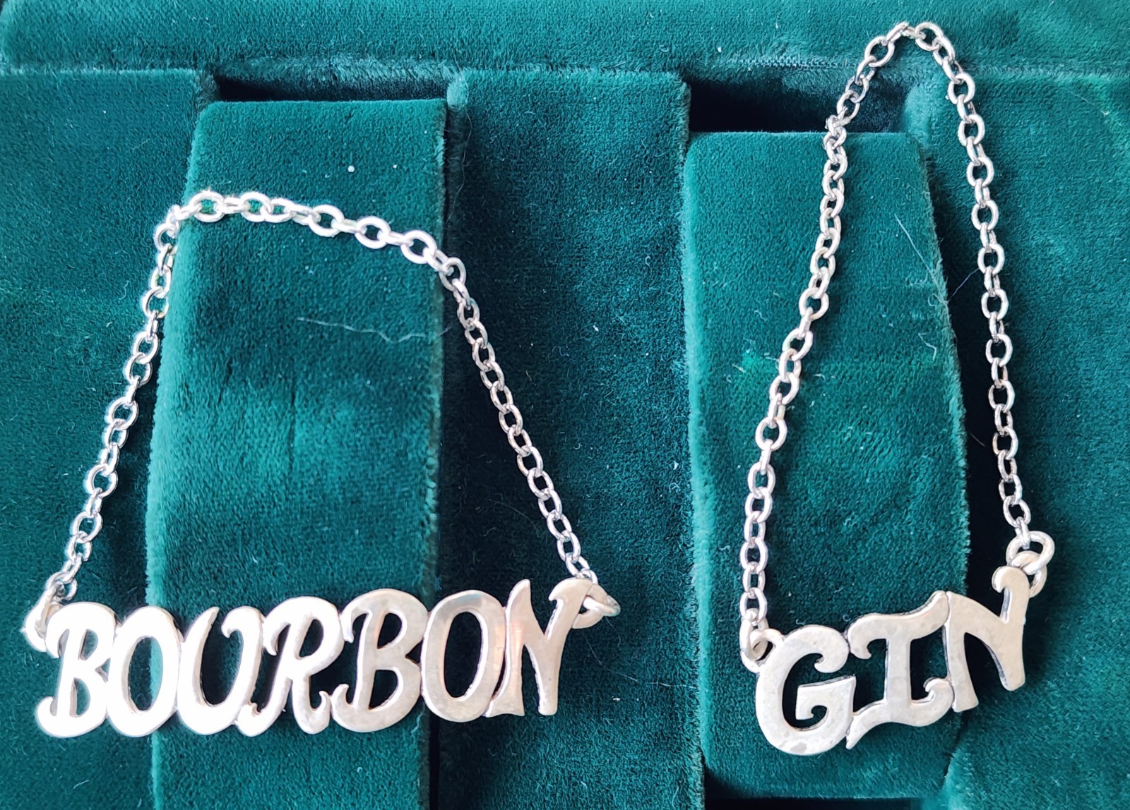 🍸Vintage DOSKOW Sterling Silver Bourbon Gin Liquor Bottle Tags-11.8 g-Not Scrap