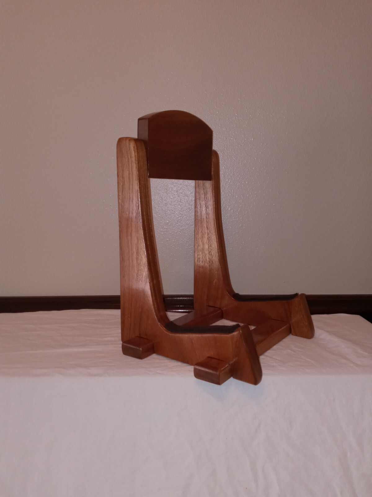 Banjo Stand, for Open Back, Resonator, or Universal. Free Shipping USA only.