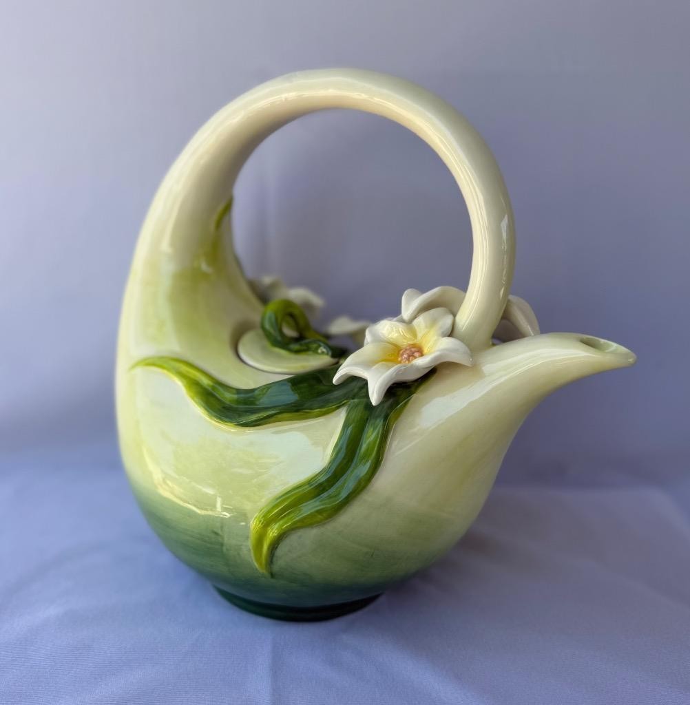 Blue Sky Clayworks Heather Goldminc Magnolia White Green Ceramic Tea Pot New