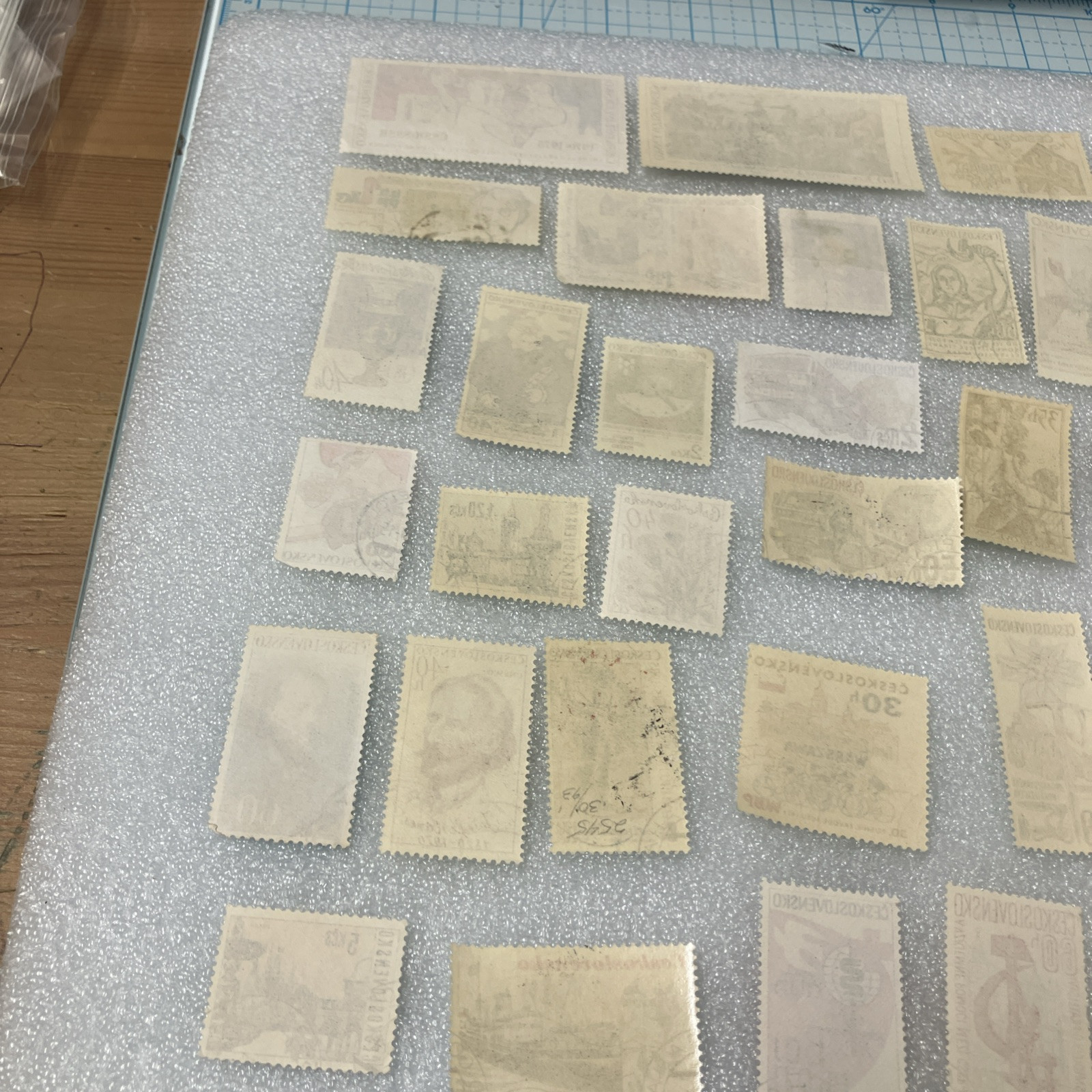 30 Vtg USED Czechoslovakia 1950-1990 Colorful Stamps, Nice Mixed Lot, $1 Ships.