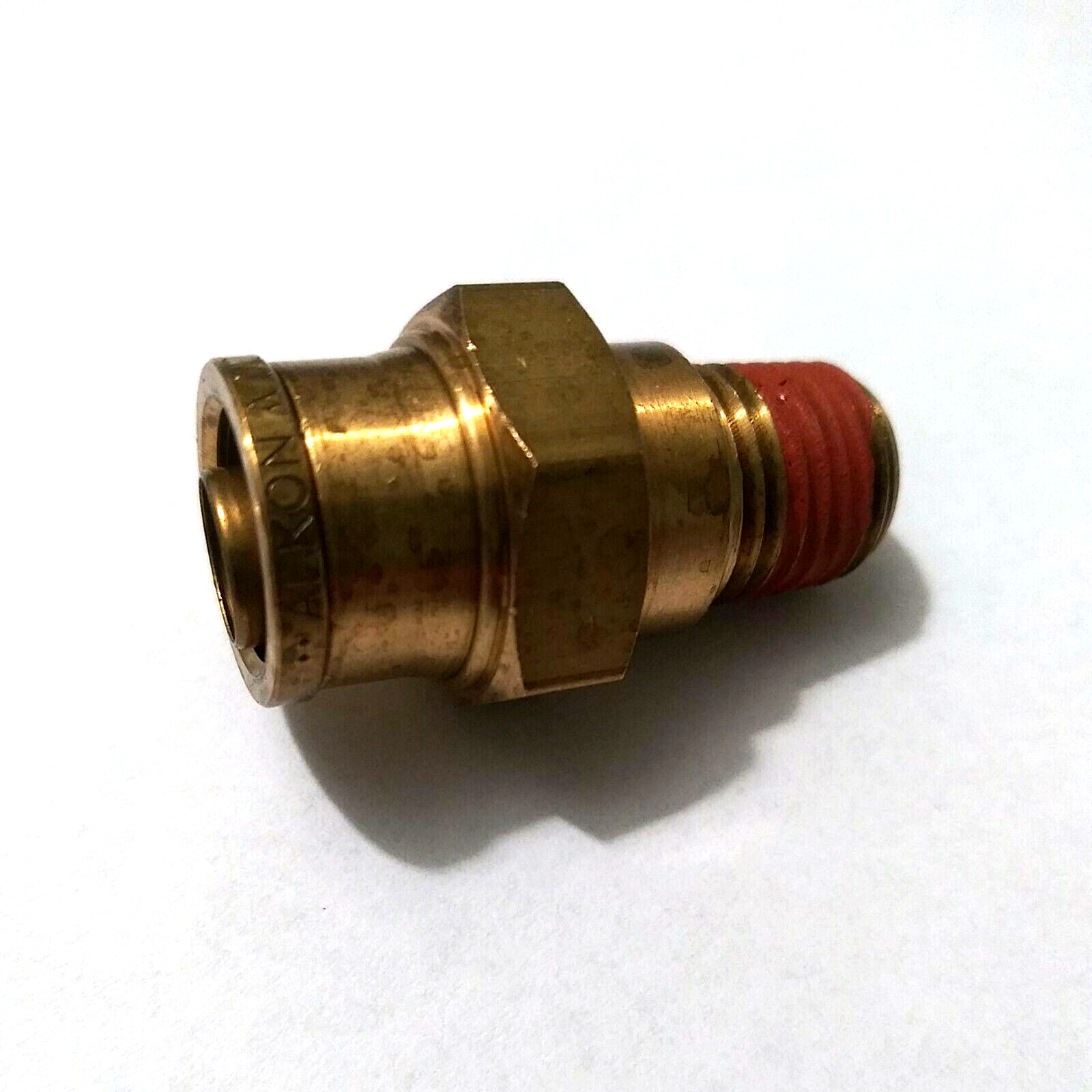 BRASS FITTINGS PUSH TO CONNECT DOT AIR BRAKE  MALE CONNECTOR 1/2T X 1/4 NPT
