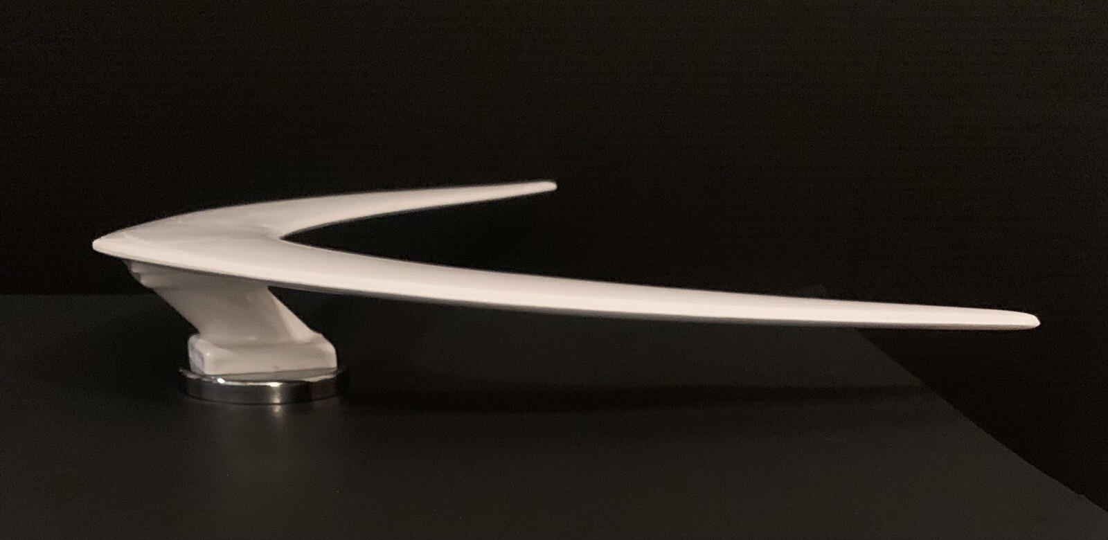 Wintenna Boomerang Model 717 Low Profile Mobile RV TV Antenna Magnetic Mount