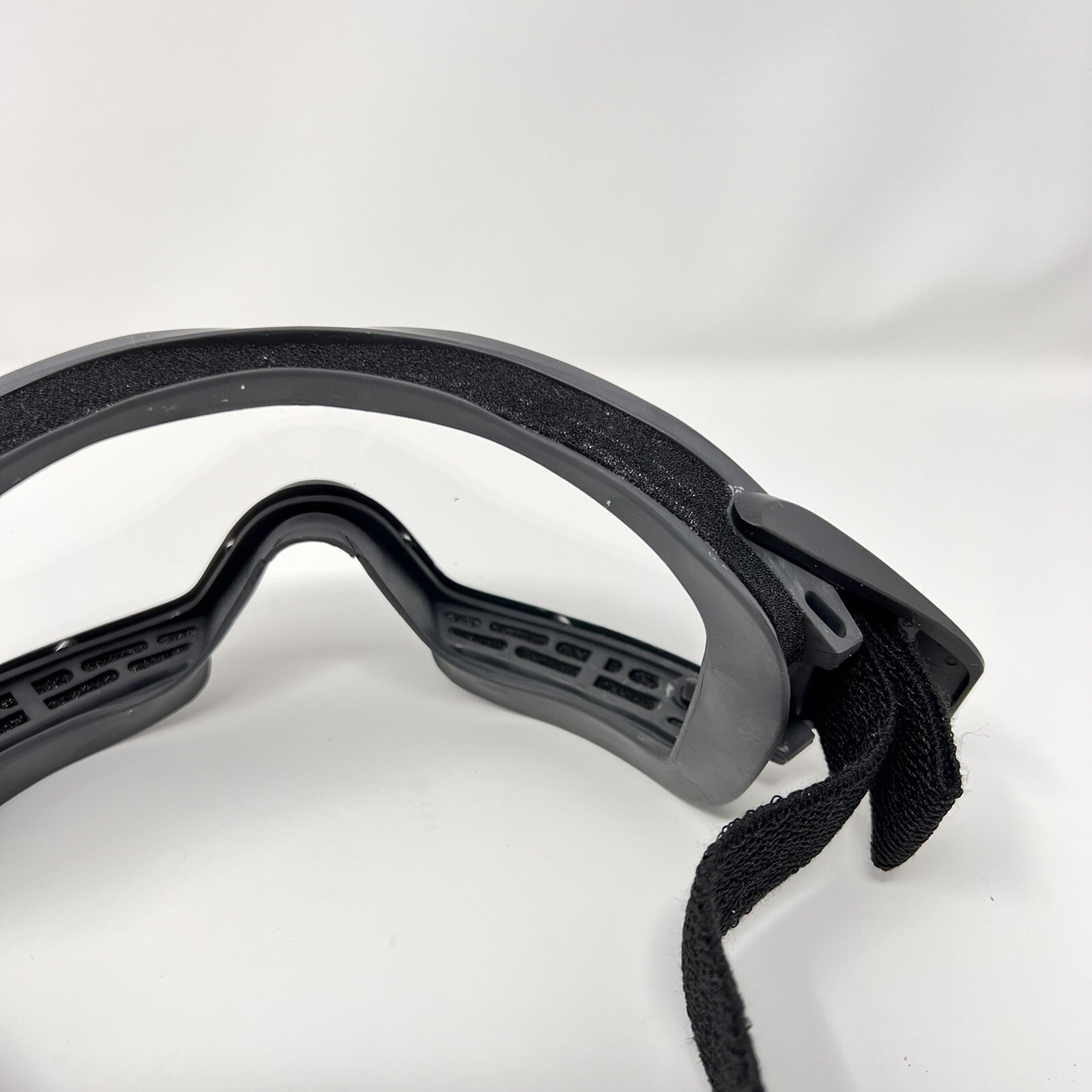 NEW ESS BY OAKLEY FIRE PRO 1971 GOGGLES LION EE71014-01 NFPA EYE PROTECTION UL