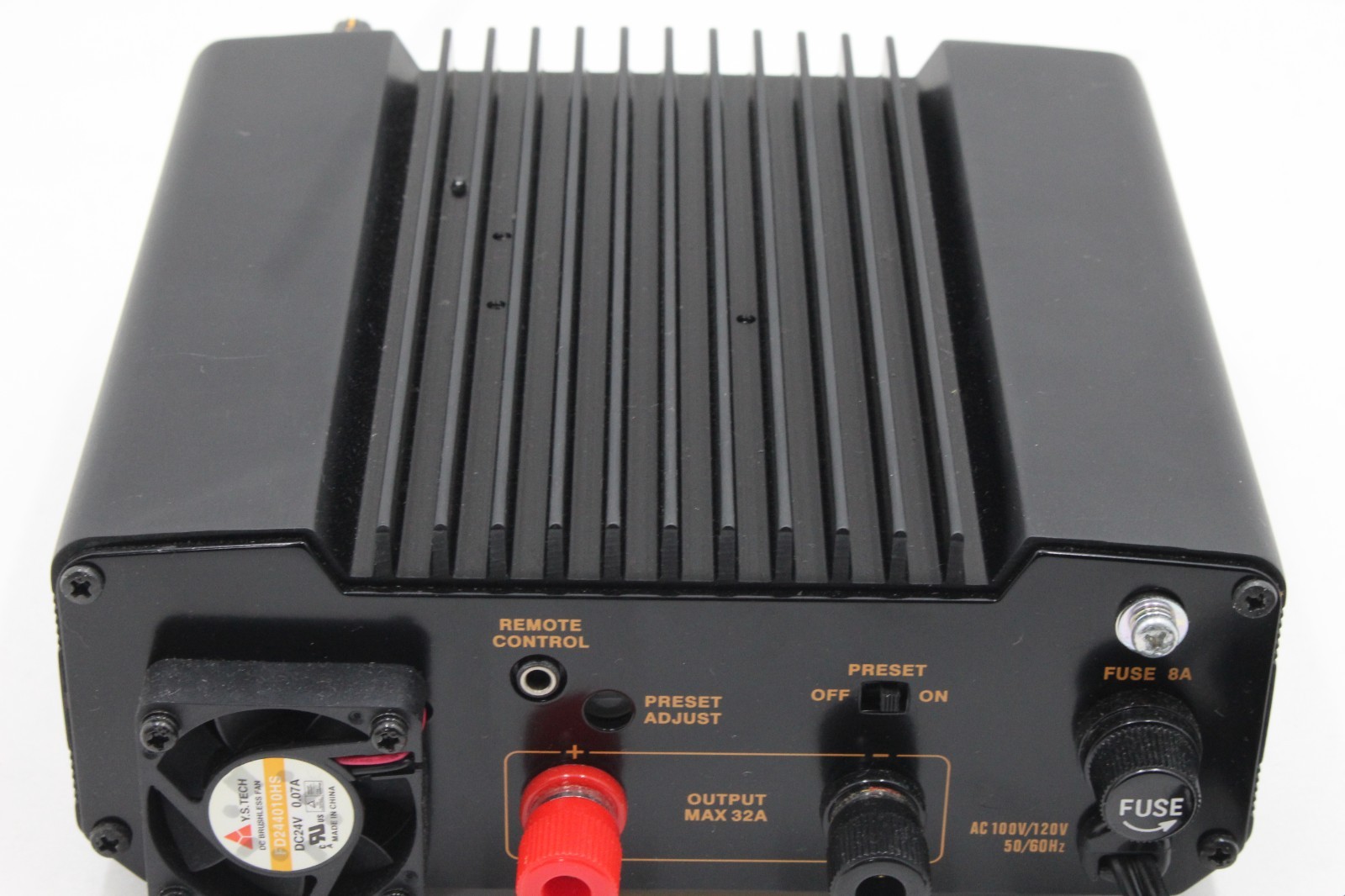 ALINCO DC DM-330MV Stabilized Power Supply 32A + Box Excellent Cond.