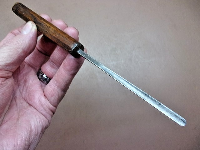Antique W. BUTCHER Cast Steel 1/8" Tang Style Shallow Gouge Wood Chisel
