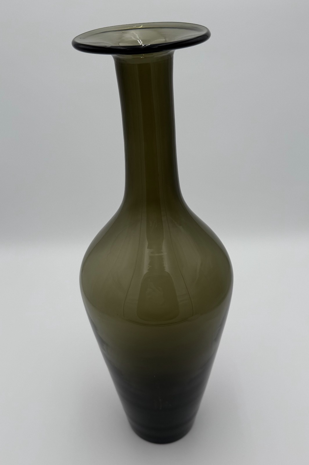 Charcoal Smoke 💨 Vintage Glass Vase 🏺 or Decanter No Stopper Gray Green 🖼️