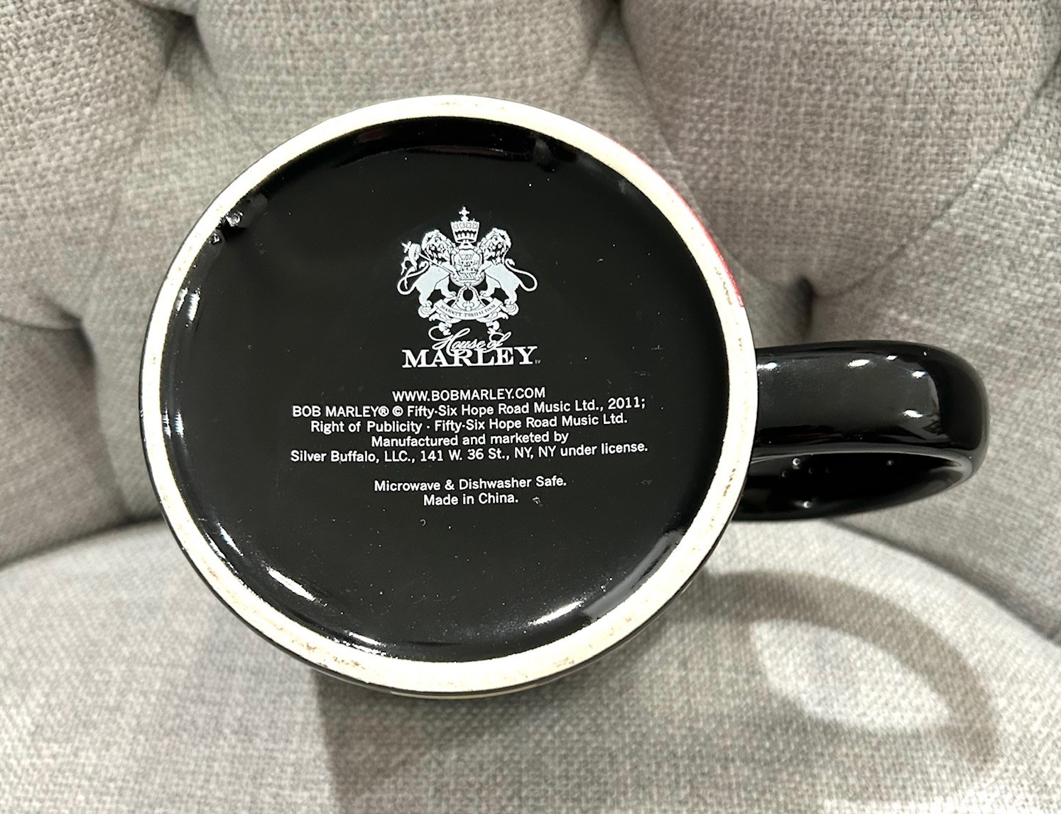 BOB MARLEY Coffee Tea Mug Cup - 2011 Jamaica Photo Acoustic Guitar Reggae Music