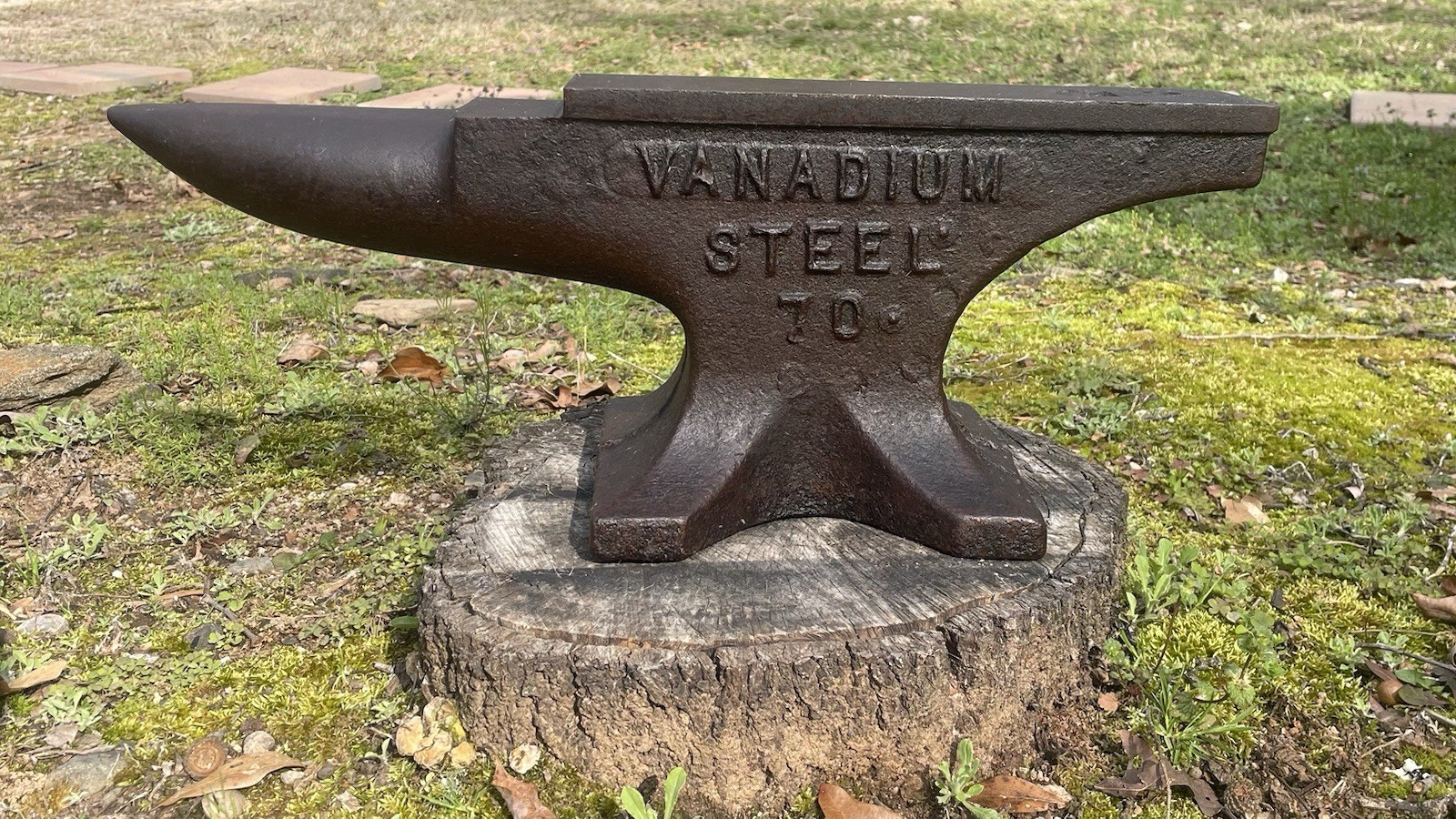 1940’s VANADIUM STEEL 70 LB. ANVIL- Excellent Condition/Rebound! (Free Shipping)