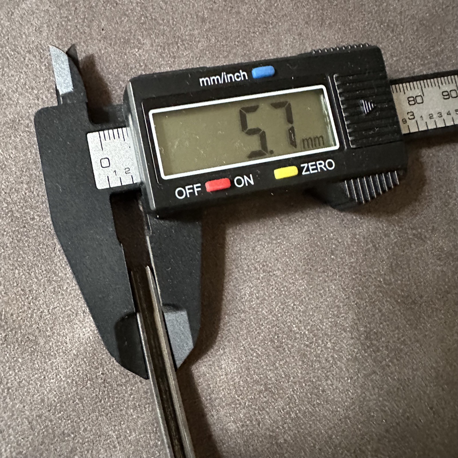 5x ASSORTED ANTIQUE GOUGE CARVING CHISELS INCLUDING J.HOWARTH & G.F PEARSON & CO