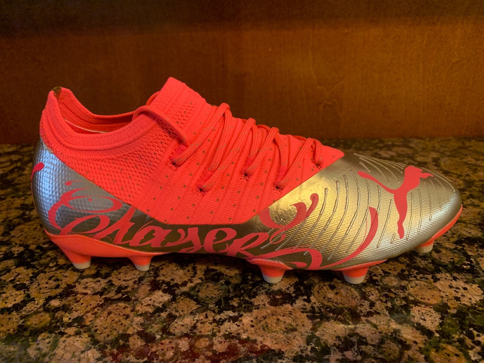 New! Mens PUMA FUTURE 2.4 NEYMAR NJR FG FUZIONFIT SOCCER CLEATS FIERY CORAL GOLD