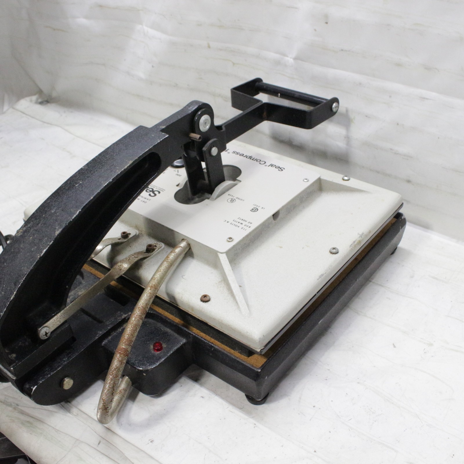 Seal Products - Seal Compress 110S Dry Mounting Laminating Press 15" x 12"