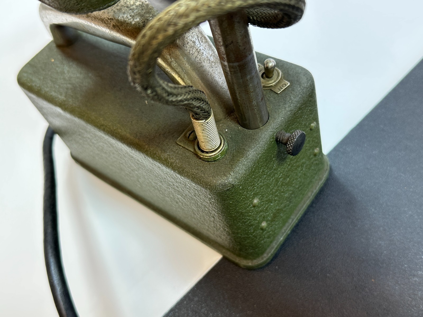 DoALL (DesPlaines IL) Monolight Interference Band, 110 Volt Model 2 Inch, Tested