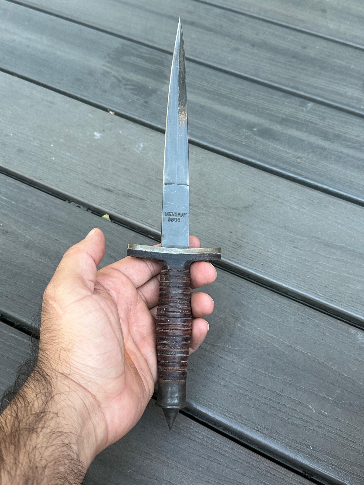 CASE V-42 US Special Forces WWII Dagger Double Edge Knife With Leather Handle