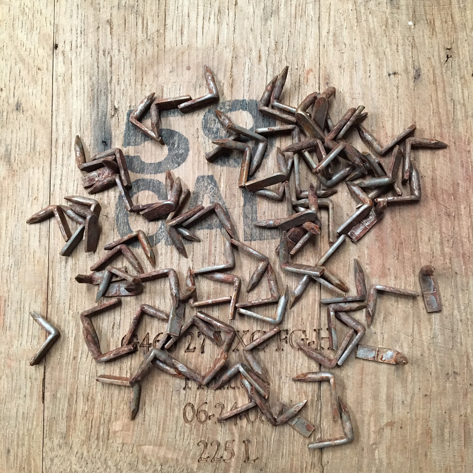 Hoop Nails Galvanized Vintage Look 50 QTY Barrel NAILS Whiskey Wine Wood Band